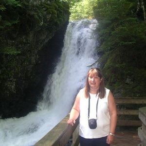 Meet your Posher, Maxine